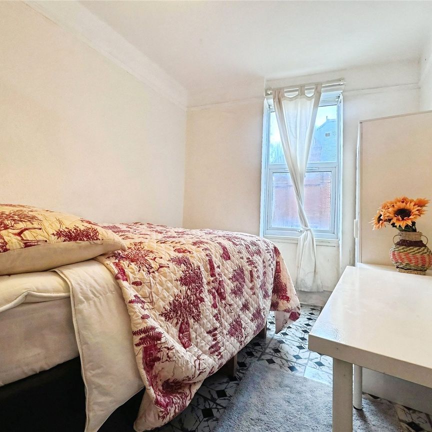 Talgarth Road, London, W14 9DF - Photo 1
