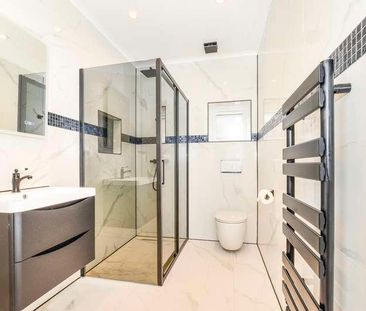 High Street North, Dunstable, Bedfordshire, LU6 - Photo 4