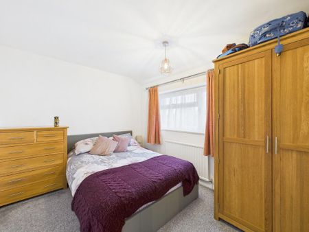 3 bedroom terraced house to rent - Photo 4