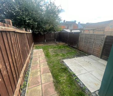 3 bedroom end of terrace house to rent - Photo 6