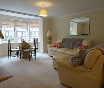 2 bedroom flat to rent - Photo 5