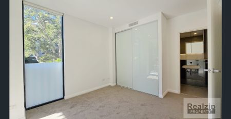 Spacious Interiors & High-Quality Finishes Two-Bedroom Apartment - Photo 4