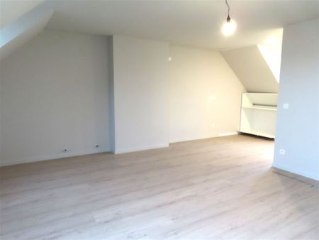TE HUUR: Gesloten bebouwing met 4 slaapkamers in Koersel! - Photo 2