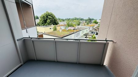 Schöne 2.5-Zimmerwohnung im 2. OG (w4) mit Balkon, eigener Waschmaschine und Kellerabteil - Foto 3