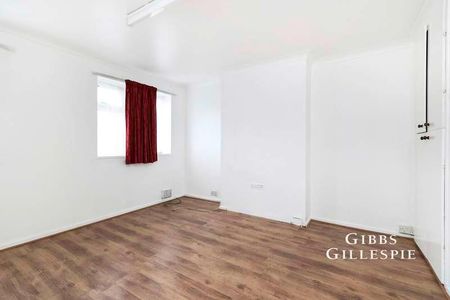 Harlington Road, Hillingdon, Middlesex, UB8 - Photo 3