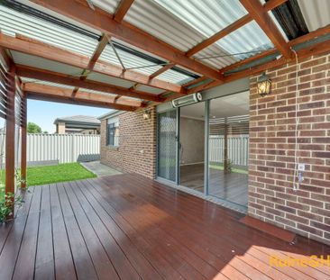 150 Lineham Drive, Cranbourne East, VIC 3977 - Photo 4