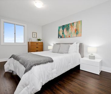 90 Woodridge Crescent, Bayshore - Belltown, Ottawa, ON - Photo 2