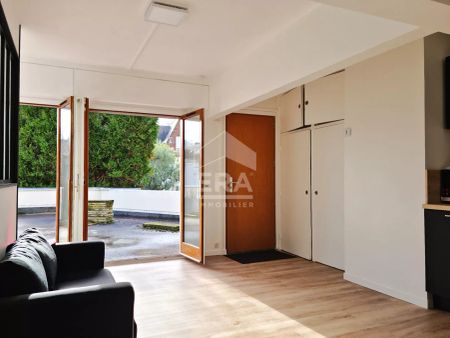 F1 bis meublé avec terrasse au calme - Photo 3