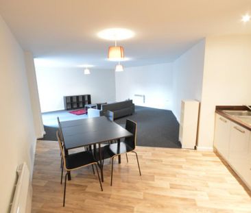 2 bedroom flat to rent - Photo 1