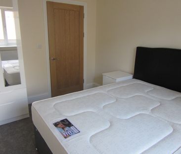 St Helens Avenue, Brynmill, Swansea, SA1 4NN - Photo 5