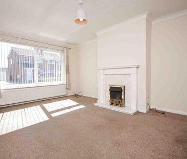 2 bedroom semi-detached bungalow to rent - Photo 3