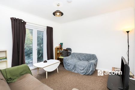 House Share to rent - Clarendon Rise, London, SE13 - Photo 2