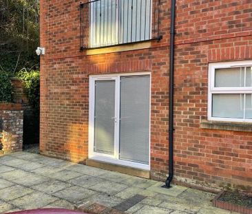 1 bedroom flat to rent - Photo 6
