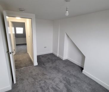 Flat 3, Belmont Avenue, Balby, Doncaster - Photo 3