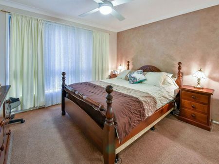 Great Location - Photo 2