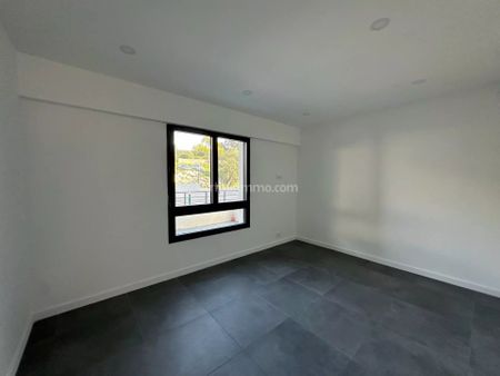 Location Appartement 3 pièces 63 m2 à Ajaccio - Photo 4