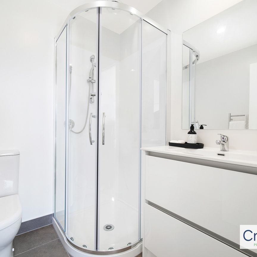 2 bed & 2 lounge - Photo 1