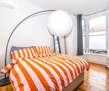 6 Bed Terraced House, Rushmore Road, E5 - Photo 4