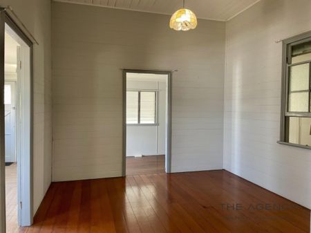 Charming Inner-City Living with Versatile Space - Photo 3