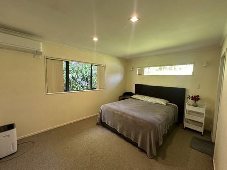 Short Stroll to the Hospital! - Photo 3