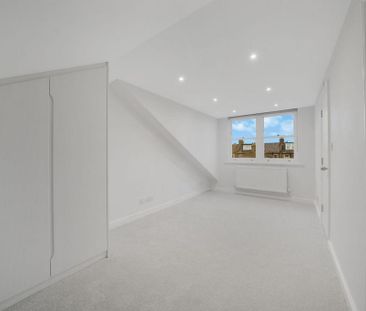 4 bedroom terraced house to rent - Photo 3