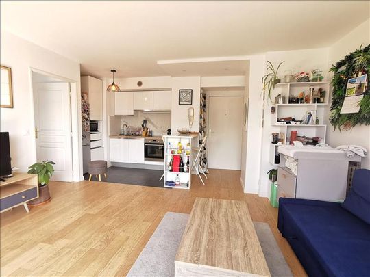 2 pièces - Meublé - 40,6 m² - 5ème étage - Colocation non autorisée - Photo 1