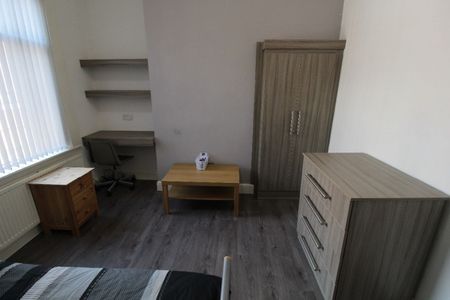 Kenmure Place, PRESTON, Lancashire PR1 6DD - Photo 5