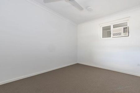 Fresh, Low-Maintenance Living in a Convenient Rosslea Location! - Photo 2