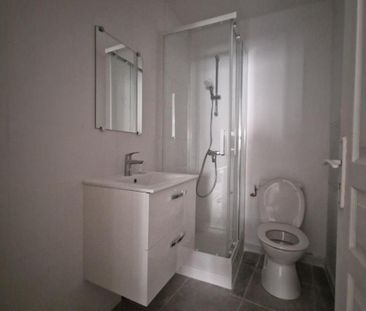 Location Appartement 2 pièces 37m² DRAGUIGNAN 83300 - Photo 4