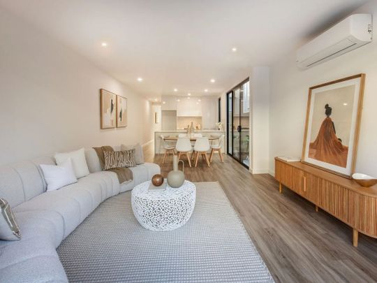 Modern Townhouse Living in Albury - Photo 1