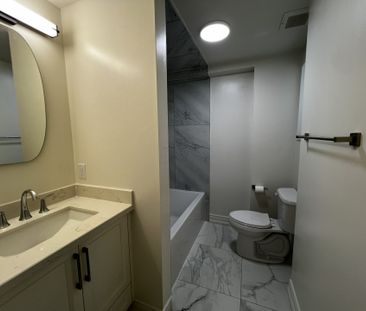 For Lease - 1985 Lawrence Avenue Unit# 2, Toronto, Ontario - Photo 6