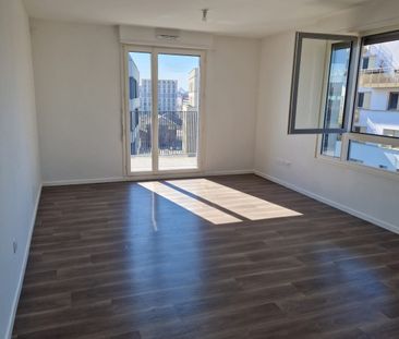 Appartement • La Plaine-Stade de France - Photo 2