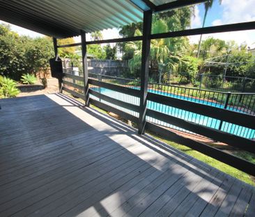 Character Home in Central Location! - Photo 5