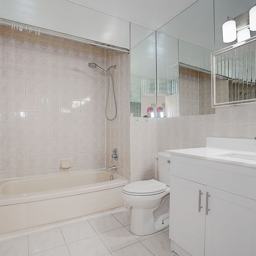 For Lease - 5 Foxhound Court, Toronto, Ontario - Photo 1