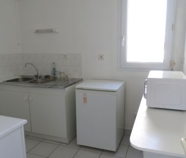 A LOUER APPT. T.2 MEUBLE PROCHE GARE - Photo 4