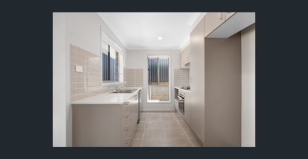 Brand New-Apply Now - Photo 2