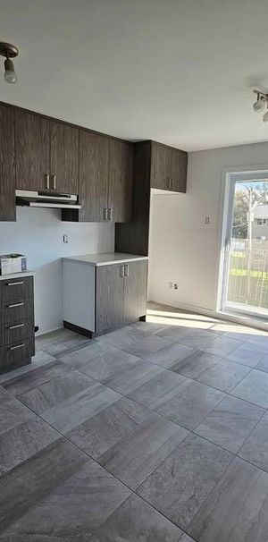 Grand 4 1/2 rénové à Varennes - Photo 1