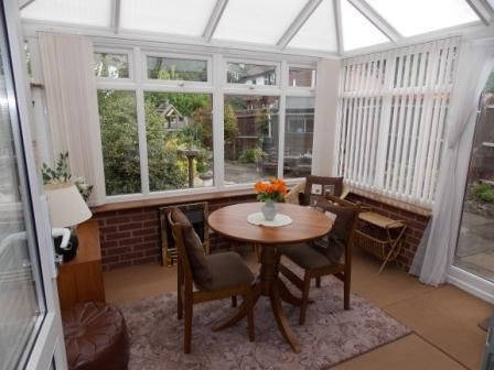 1 bedroom bungalow to rent - Photo 2