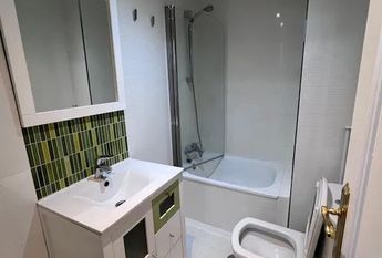 Calle de Ramón Gómez de la Serna, Madrid, Community of Madrid 28035