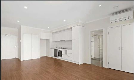 “Modern 1-Bedroom Apartment in the Heart of West End” - Photo 4
