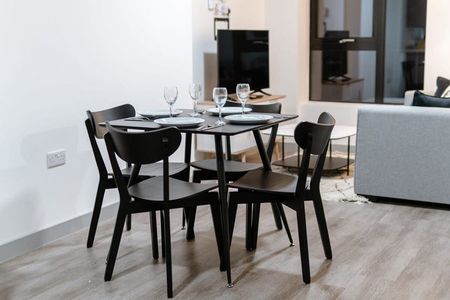 Roscoe Street - Photo 4