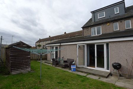 Property to let in St Andrews - Photo 2