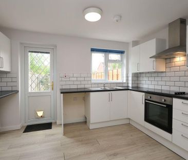 2 bedroom terraced house to rent - Photo 5