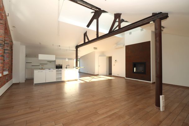 Großzügiges Loft – 203m² - 2 SZ in Lontzen - Photo 1