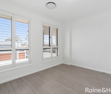 1/11 Piper Street, West Hoxton, NSW 2171 - Photo 3