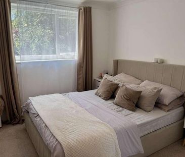 Hampden Close, North Weald, CM16 - Photo 5