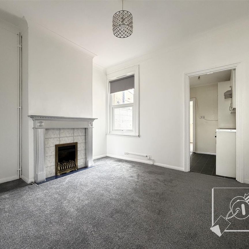 All Saints Road, Northfleet, Gravesend - Photo 1