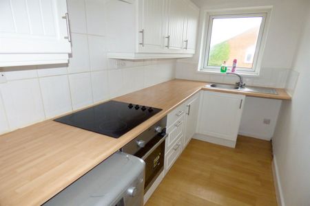 1 bed flat to rent in Cook Close, South Shields, NE33 - Photo 2