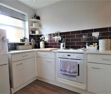 Wingate Court, Aldershot, Hampshire, GU11 - Photo 5