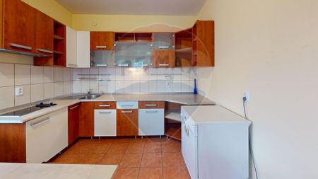 Vila individuala de inchiriat in Sibiu, cu teren de 1.000 mp - Photo 4